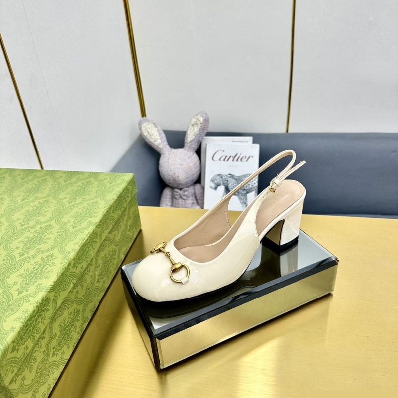 G*u*i sandals